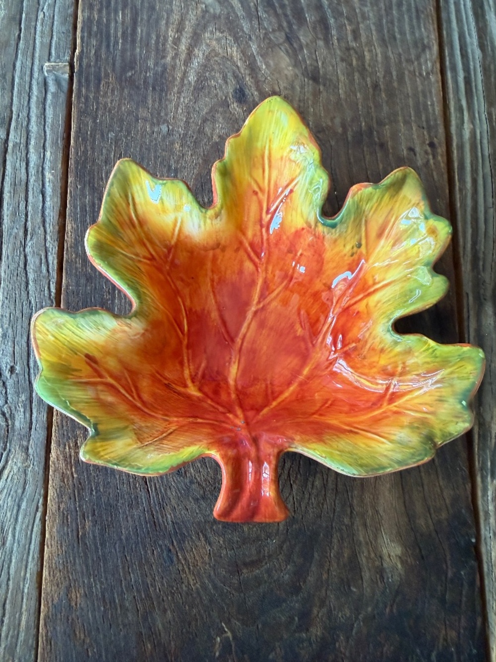 Maxcera ceramic fall leaf dish